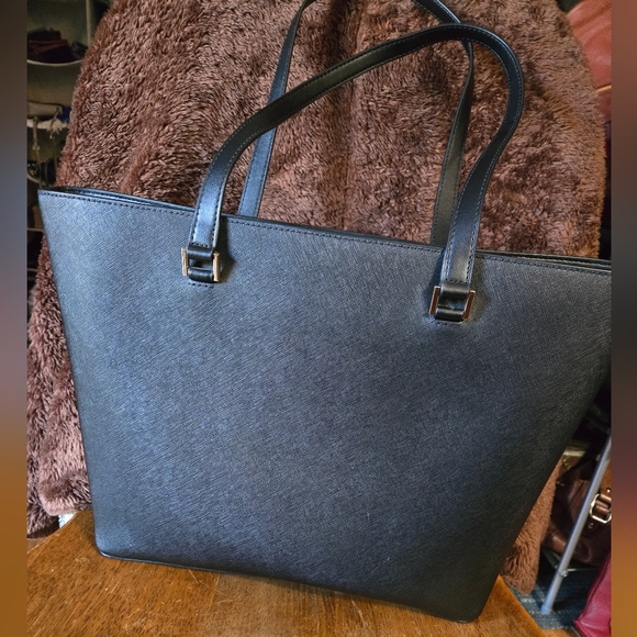 Michael Kors NWT Savannah Tote - Picture 2 of 10